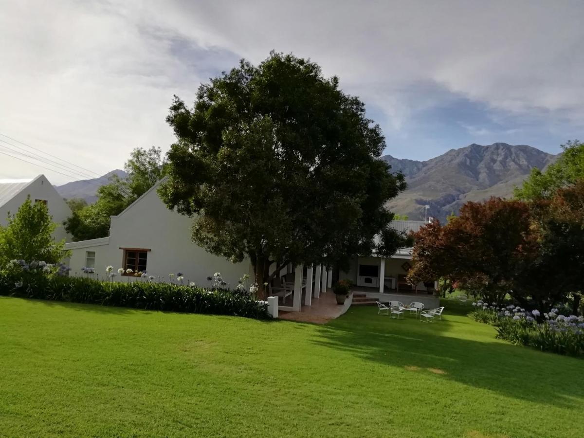 Blue Lily Retreat Bed & Breakfast Matjiesrivier  Exterior foto