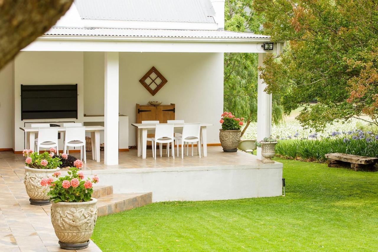 Blue Lily Retreat Bed & Breakfast Matjiesrivier  Exterior foto